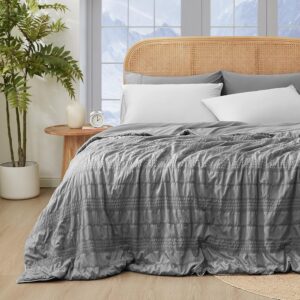 Cozy Bliss Seersucker Cooling Comforter Queen Size, Q-Max 0.4 Reversible Lightweight Cooling Blanket, Breathable Silk Smooth Summer Bedding Quilt for Hot Sleepers Night Sweats...