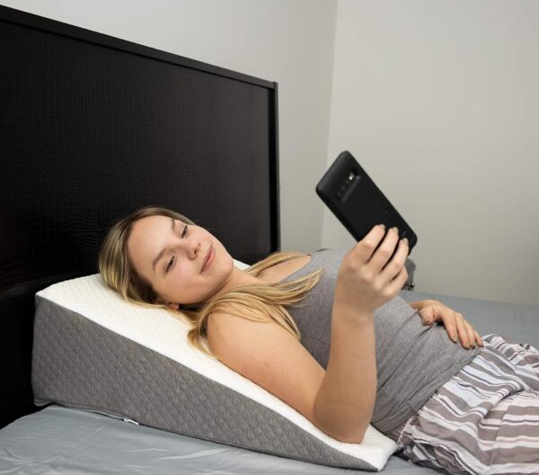 Kӧlbs Bed Wedge Pillow with Memory Foam Top Chic Jacquard Cover Wedge Pillow for Sleeping and Acid Reflux, Heartburn, Wedge Pillow for Sleep Apnea Wedge Pillow for Back Pain Relief
